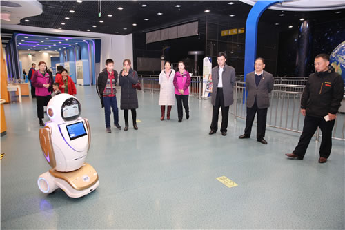 景區(qū)講解機(jī)器人