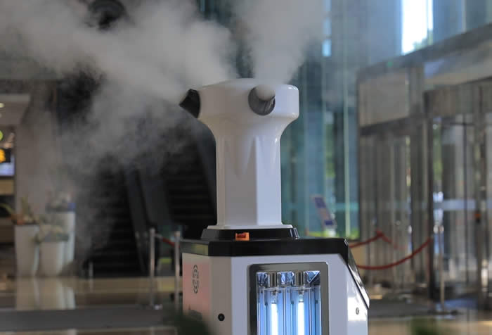 智能霧化消毒機器人
