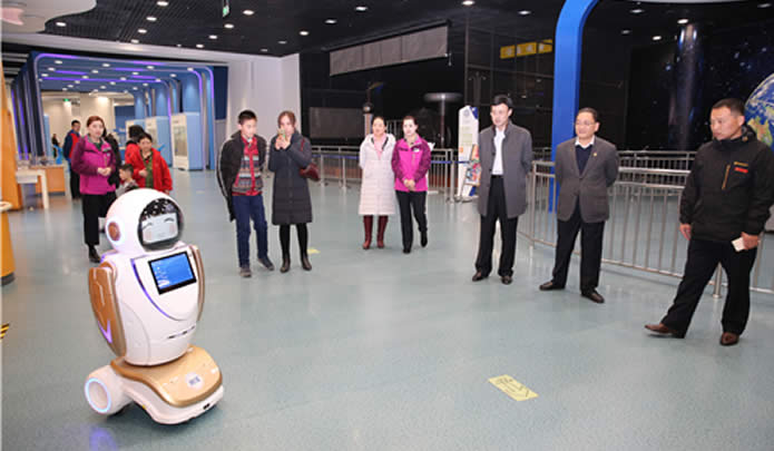 景區(qū)景點(diǎn)導(dǎo)覽迎賓講解機(jī)器人